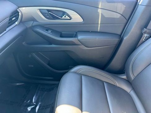 Certified 2023 Chevrolet Traverse LT w/ LT Premium Package AWD/4WD image 26
