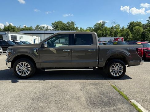 Used 2025 Ford F150 Lariat w/ Equipment Group 501A Mid AWD/4WD image 8