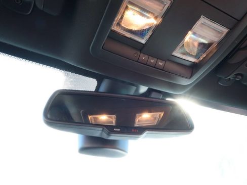 Used 2015 Dodge Challenger SRT Hellcat image 98