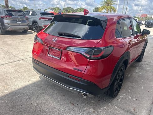 Used 2024 Honda HR-V Sport image 7