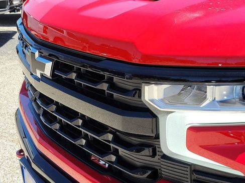 Used 2023 Chevrolet Silverado 1500 LT Trail Boss AWD/4WD image 17