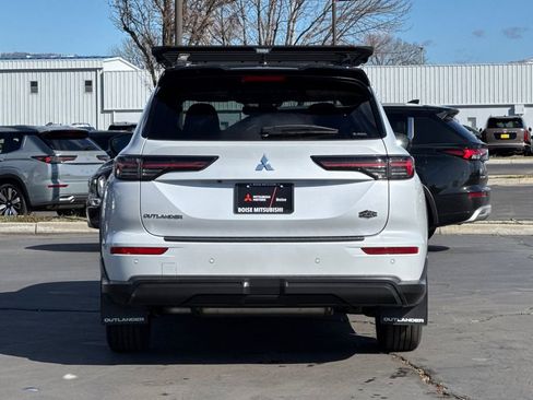 New 2026 Mitsubishi Outlander AWD image 5