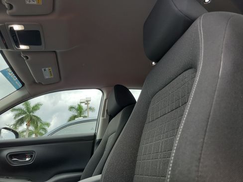 Certified 2024 Honda HR-V LX image 23