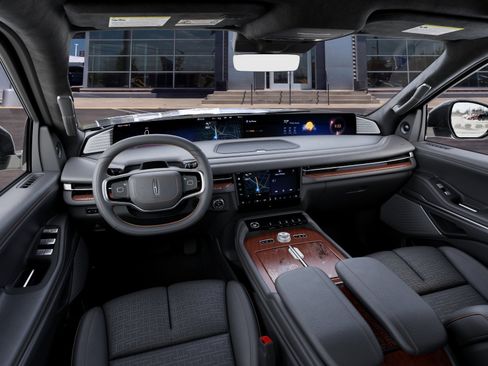 New 2027 Lincoln Navigator Black Label AWD/4WD image 9
