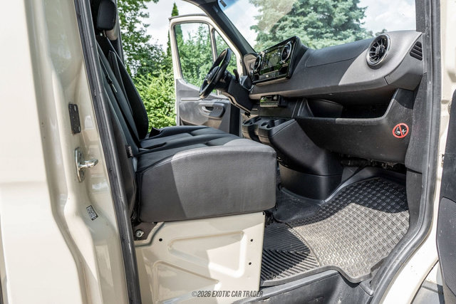 Used 2023 Mercedes-Benz Sprinter 2500 image 62