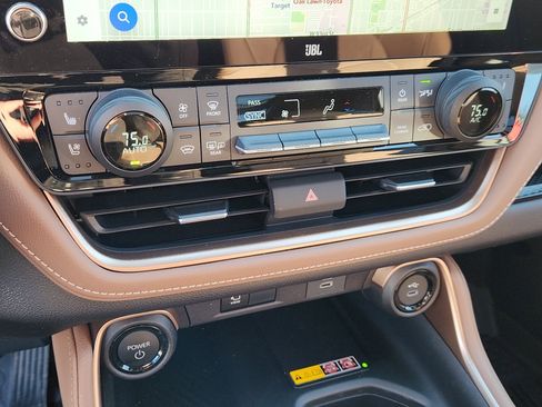 Used 2026 Toyota Grand Highlander AWD Hybrid image 16