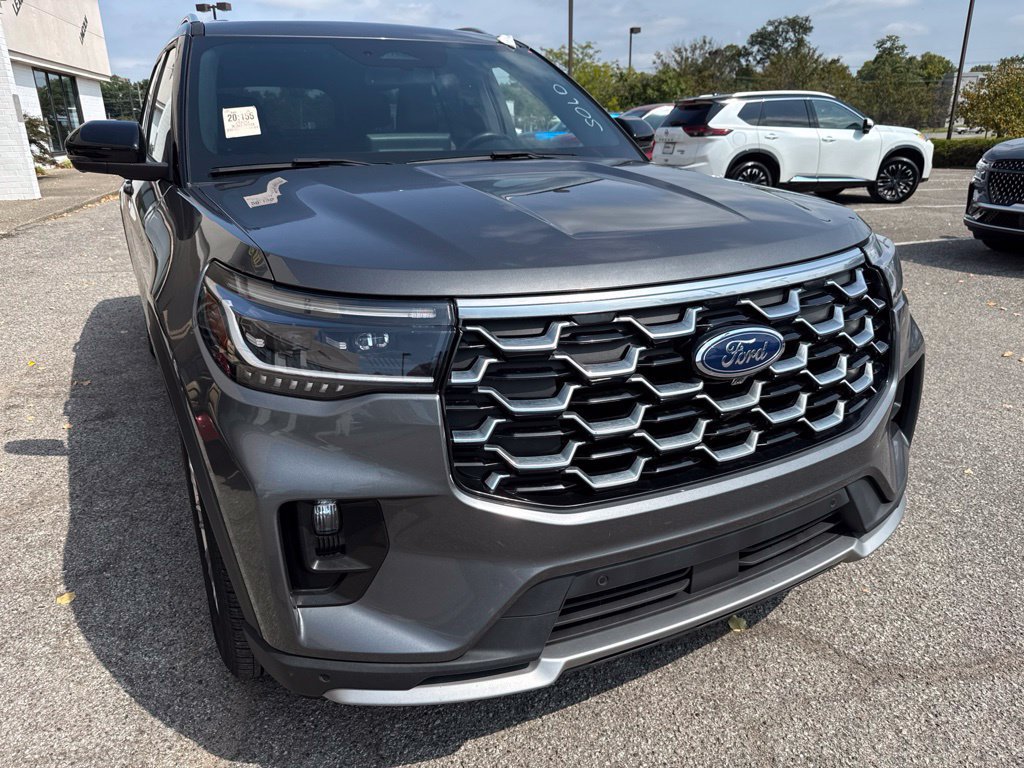 Used 2025 Ford Explorer Platinum w/ LUX Leather Package AWD/4WD image 15