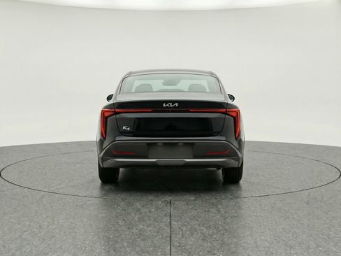 Used 2025 Kia K4 LXS image 7