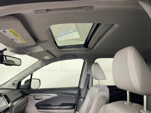 Used 2017 Honda Pilot EX-L image 16