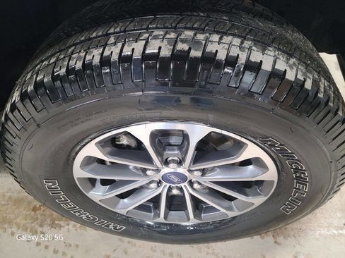 Used 2019 Ford F150 XLT w/ Equipment Group 302A Luxury image 15