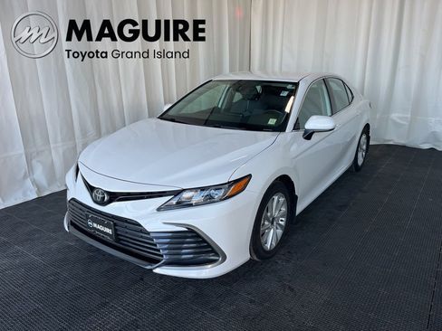 Used 2024 Toyota Camry LE image 1
