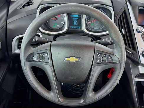 Used 2017 Chevrolet Equinox LS image 29