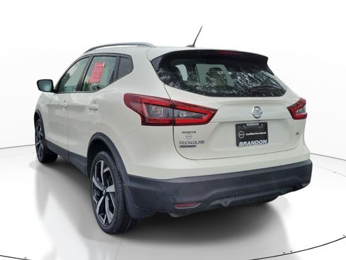 Certified 2022 Nissan Rogue Sport SL w/ Premium Package FWD image 5