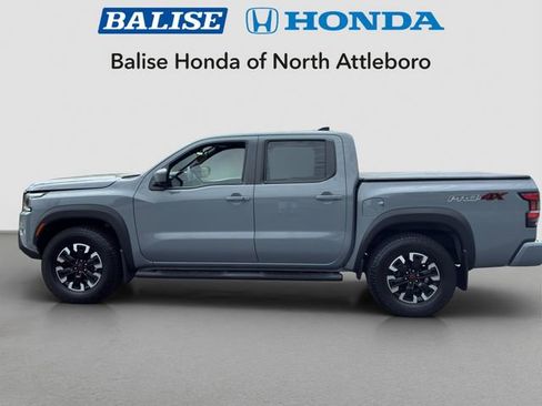 Used 2022 Nissan Frontier PRO-4X AWD/4WD image 2