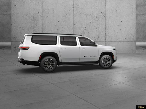 New 2026 Jeep Grand Wagoneer L w/ 8-Passenger Seating Package image 15