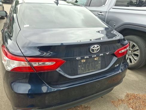 Used 2020 Toyota Camry LE FWD image 7