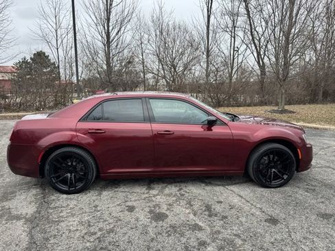 Used 2018 Chrysler 300 Touring w/ Sport Appearance Package image 2
