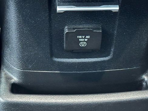 Used 2024 Jeep Wrangler Unlimited Sahara w/ Technology Group AWD/4WD image 14