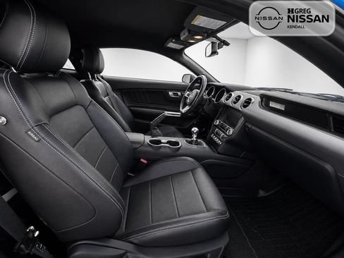 Used 2019 Ford Mustang GT Premium w/ Black Accent Package RWD image 10