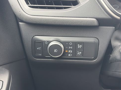 Used 2020 Ford Escape SEL image 28