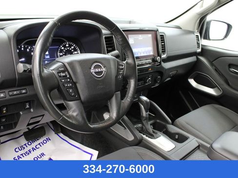 Used 2024 Nissan Frontier SV w/ SV Convenience Package image 14