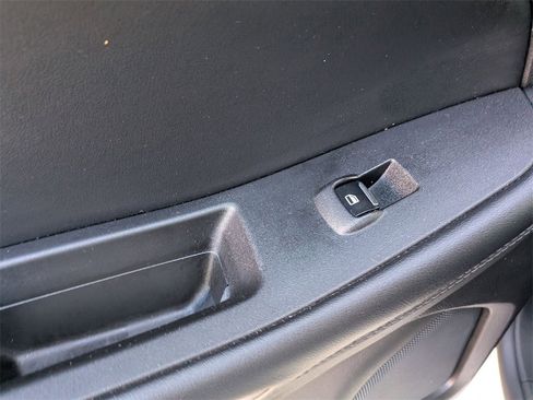 Used 2024 Ford Edge SEL image 27