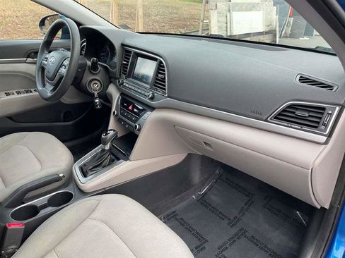 Used 2017 Hyundai Elantra SE image 63