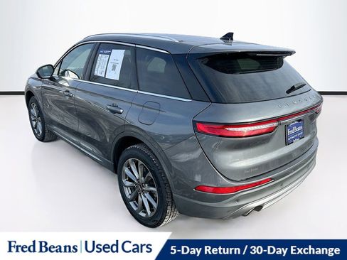 Used 2022 Lincoln Corsair AWD w/ Premium Package image 5