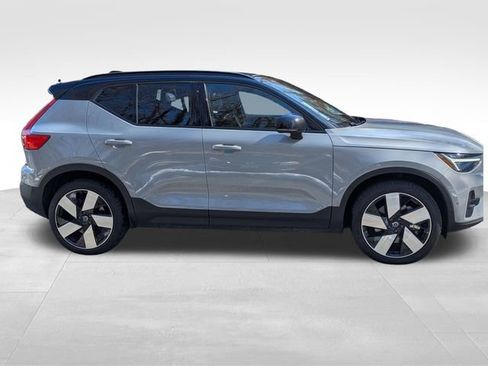 Certified 2024 Volvo XC40 Recharge Plus w/ Protection Package Premier image 9
