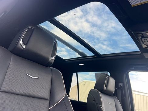 Used 2023 Cadillac Escalade Sport image 18