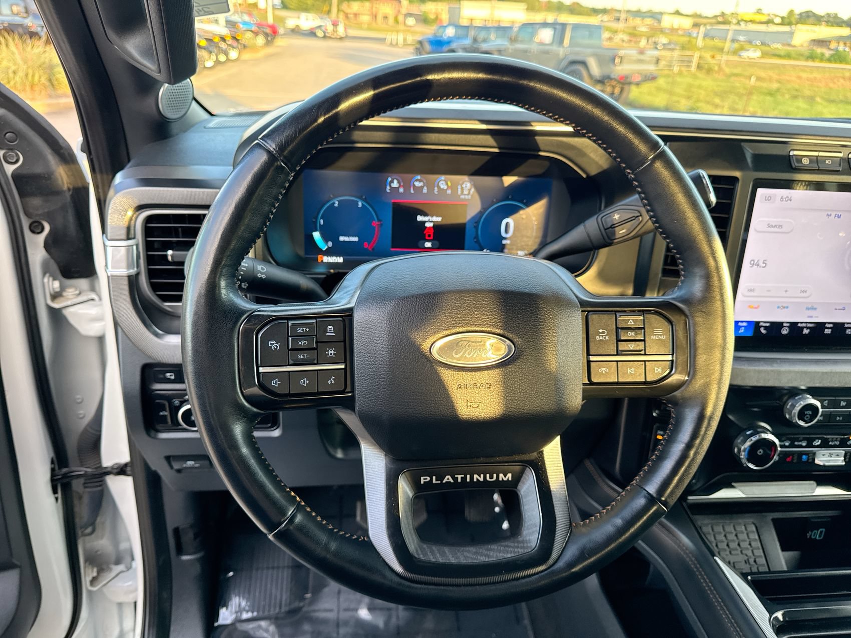 Used 2024 Ford F350 Platinum w/ FX4 Off-Road Package AWD/4WD image 14