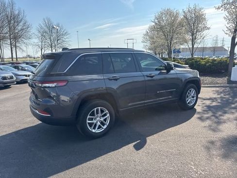 Used 2024 Jeep Grand Cherokee Laredo X w/ Luxury Tech Group I image 13