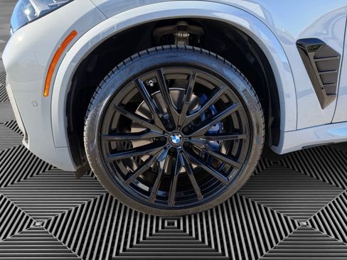 Used 2025 BMW X5 M60i image 10