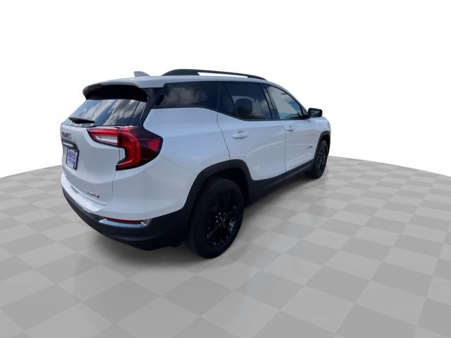 Used 2024 GMC Terrain AT4 AWD/4WD image 2