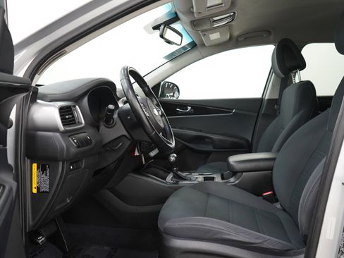 Used 2016 Kia Sorento AWD w/ LX Convenience Package image 24