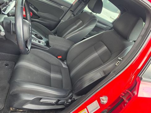 Used 2022 Honda Civic Sport image 6