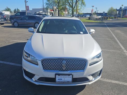 Used 2019 Lincoln MKZ Reserve image 4