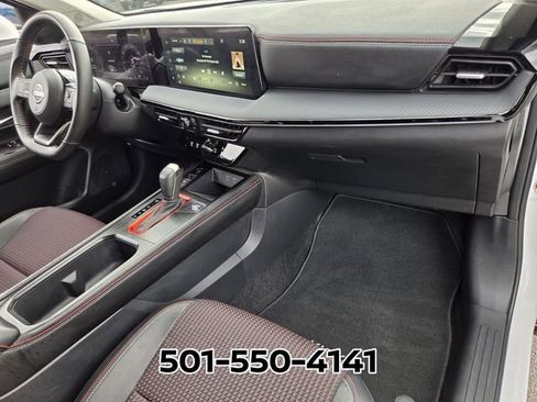 Used 2025 Nissan Kicks SR FWD image 16