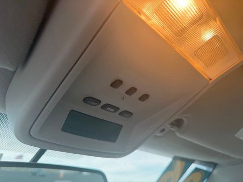 Used 2006 Mercury Grand Marquis LS RWD image 16