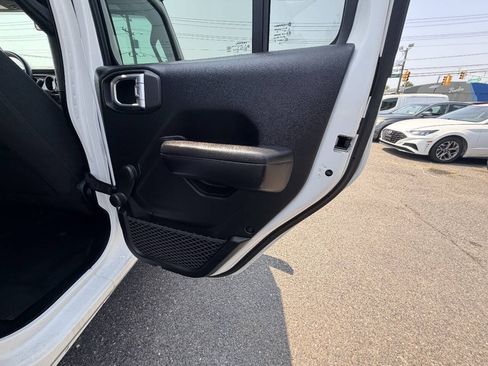 Used 2018 Jeep Wrangler Unlimited Sport AWD/4WD image 68