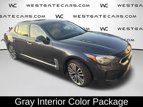 Used 2019 Kia Stinger RWD image 4
