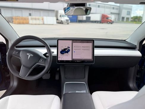 Used 2023 Tesla Model 3 Standard Range RWD image 25