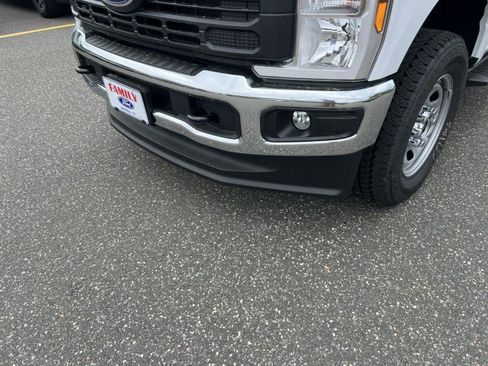 New 2026 Ford F350 XL w/ XL Chrome Package AWD/4WD image 24