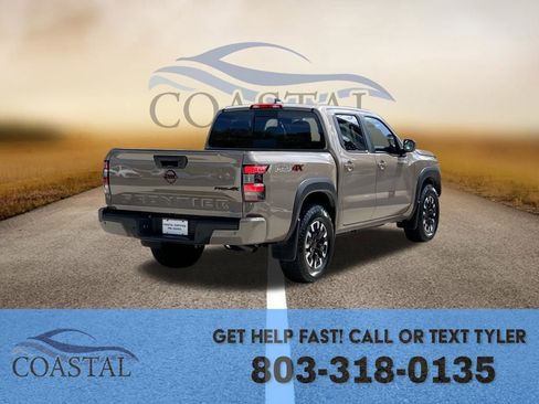Used 2024 Nissan Frontier PRO-4X w/ Technology Package AWD/4WD image 14