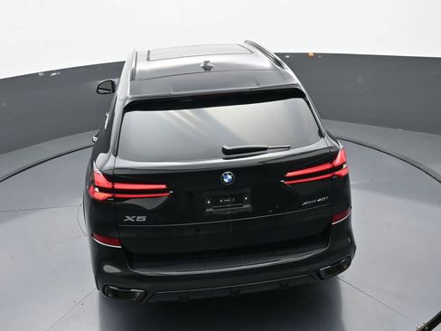 Used 2026 BMW X5 xDrive40i w/ M Sport Package image 36