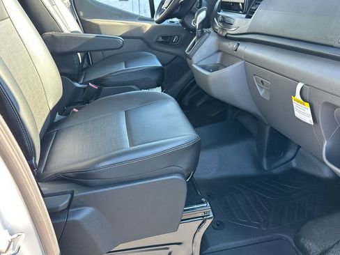 New 2026 Ford Transit 250 148 Medium Roof RWD image 11