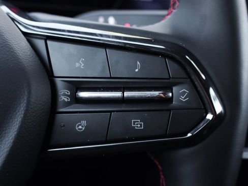 Used 2025 Chevrolet Equinox EV RS image 23