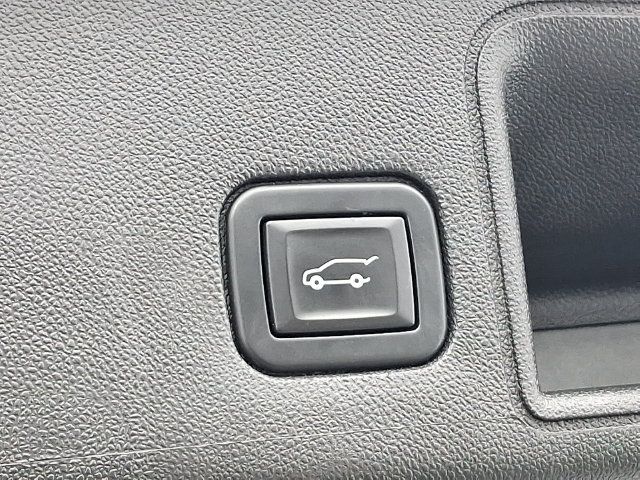 Used 2021 GMC Terrain SLT FWD image 30