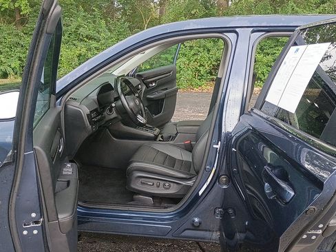 Used 2025 Honda CR-V EX-L image 11