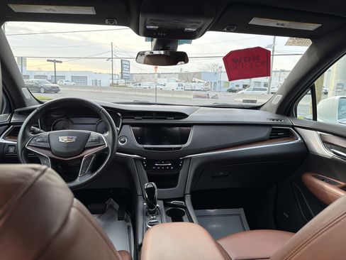Used 2020 Cadillac XT5 Premium Luxury image 25